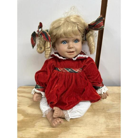 Seymour Mann Other - Seymour Mann HUG and HOLD Collector Musical Christmas Doll Plays Silent Night